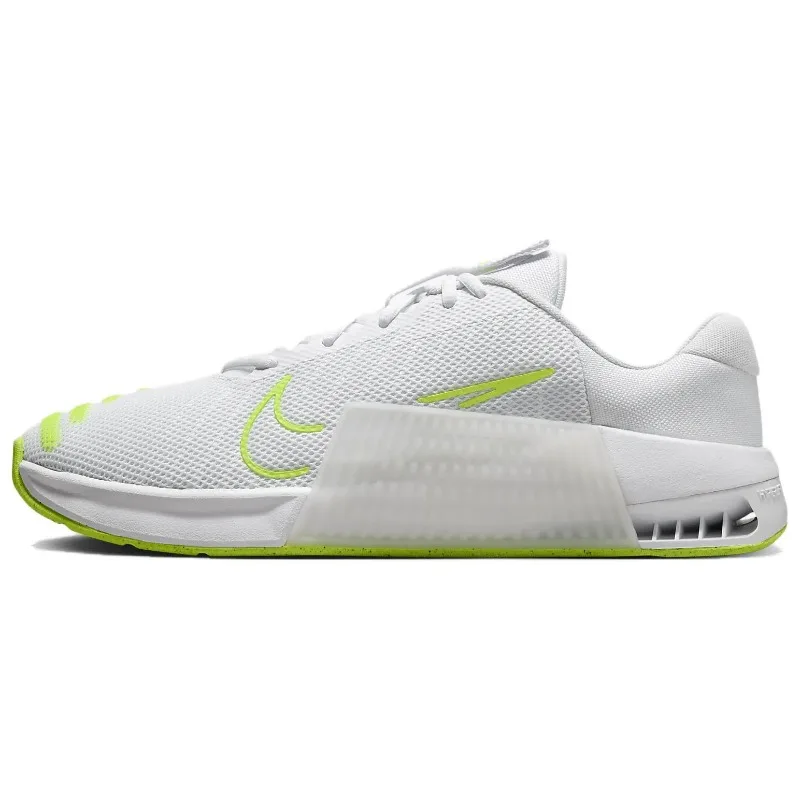 나이키 메트콘 9 화이트-그린, 미니멀한 디자인, 편안 - Nike Shoes Metcon 9 리뷰 및 가격